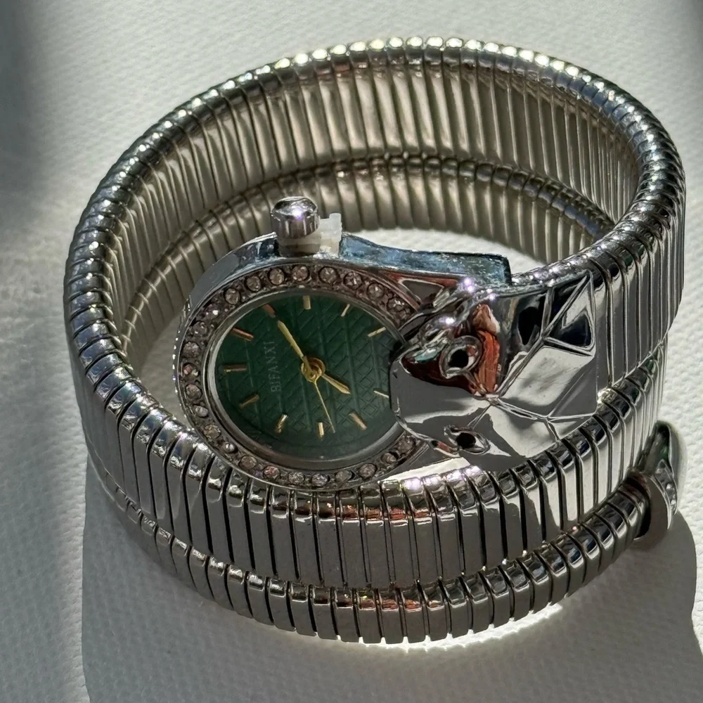 Serpenti watch Silver and Green Women's Watch